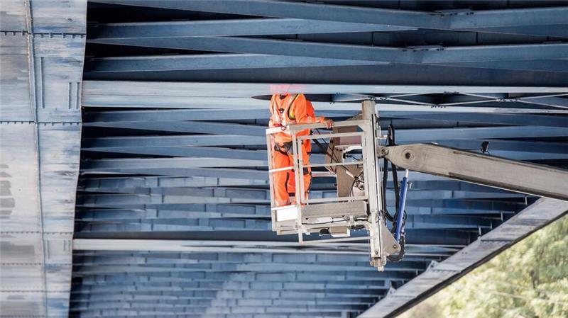 Volle Straßen wegen gesperrter Norderelbbrücke auf der A1 Wegen Bauarbeiten bleibt die A1 an der Norderelbbrücke am Wochenende gesperrt. (Archivbild)