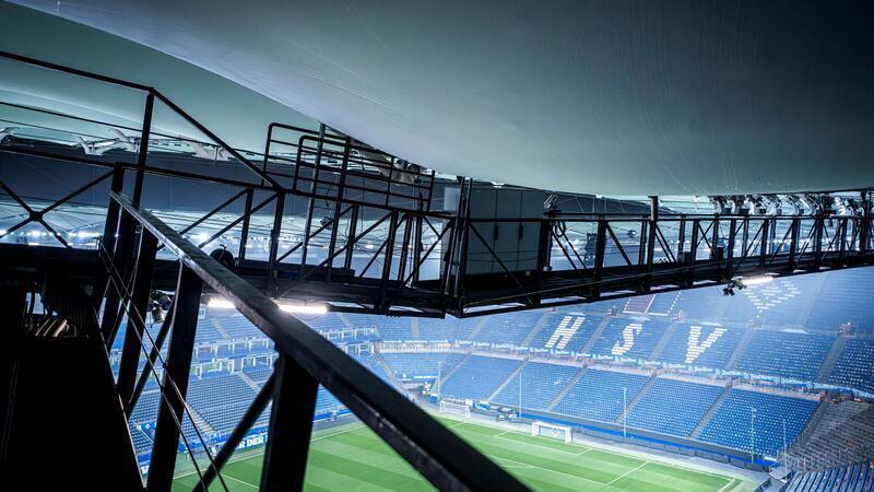 Wegen Tauwassers auf dem Dach und Sicherheitsbedenken war das Spiel HSV-Leverkusen im Januar abgesagt worden. (Archivbild)