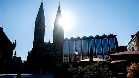 Wegen der Hitzewelle ist der Tag der Wissenschaft in der Bremer Innenstadt abgesagt worden. (Archivbild)