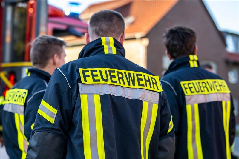 Wegen der starken Rauchentwicklung gab die Feuerwehr Hamburg eine Warnung an Anwohner im Stadtteil Billbrook heraus.