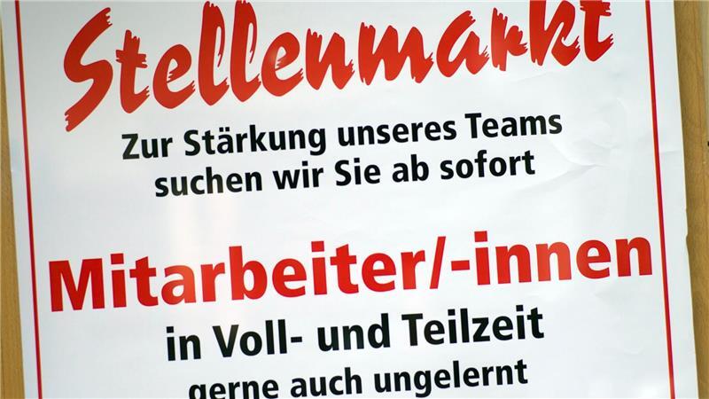 Wegen des Fachkräftemangels können viele Betriebe nicht wählerisch sein. (Symbolbild)