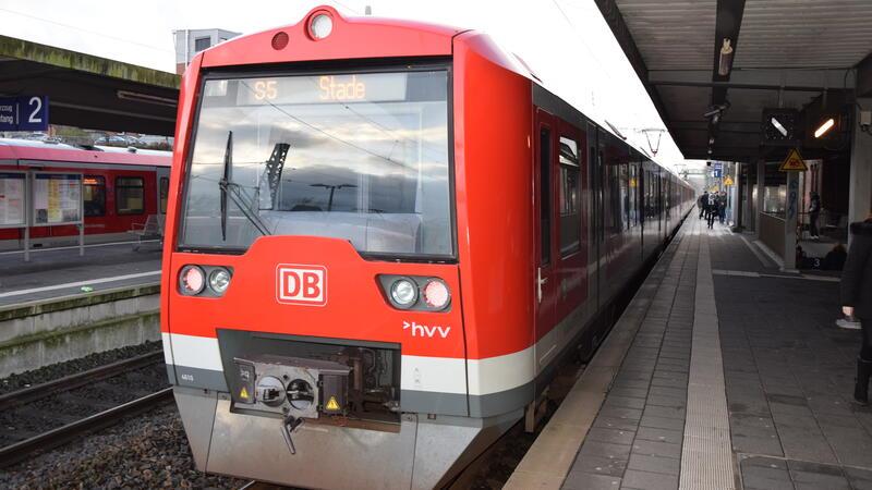 Wieder Pendlerfrust: GDL kündigt nächsten Bahnstreik an Wegen des Streiks wird auf der S-Bahnlinie S5 nur ein Stundentakt zwischen Stade und Buxtehude erwartet.