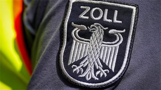 Wegen des Verdachts auf Schwarzarbeit und Menschenhandel gab es bundesweit Durchsuchungen. (Symbolbild) 