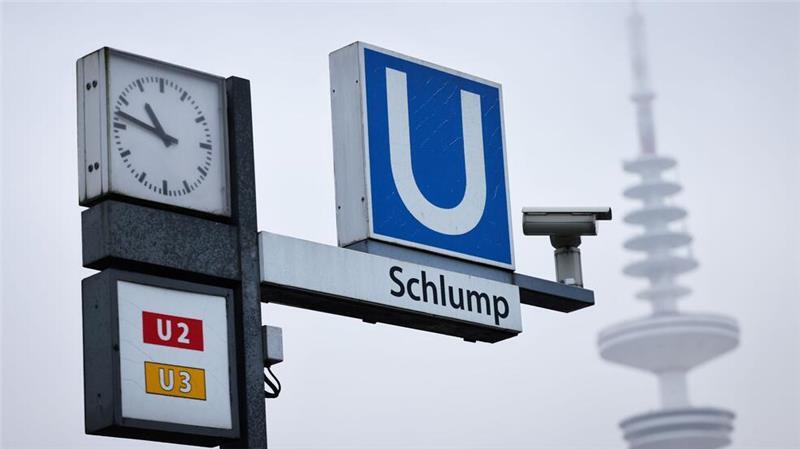 Kaputtes Kabel stoppt U2 zwischen Niendorf und Schlump Wegen eines Kabelschadens hatte die U2 am Vormittag keinen Strom und konnte zwischen Niendorf-Markt und Schlump nicht fahren. (Archivbild)