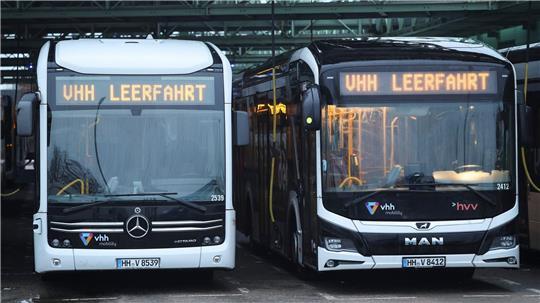 Wegen eines weiteren Warnstreiks müssen VHH-Fahrgäste im Hamburger Westen und im Kreis Pinneberg mit vereinzelten Fahrtausfällen rechnen. (Archivbild)