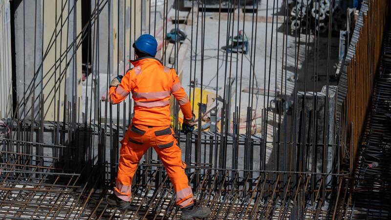 Weniger Aufträge im Baugewerbe im September als im Vormonat Wegen schwacher Nachfrage zu Jahresbeginn lagen die Auftragseingänge in den ersten neun Monaten unter dem Vorjahreszeitraumsniveau.