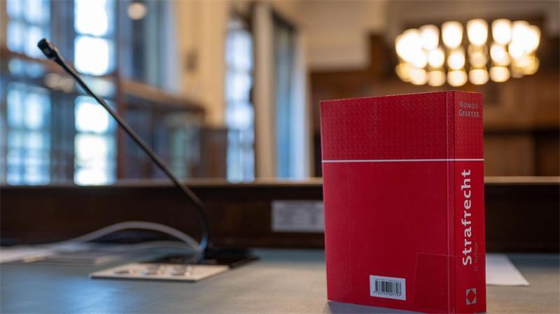 Ex-Minister Scheuer nach Maut-Debakel vor Gericht Wegen seiner Aussage im Maut-Untersuchungsausschuss des Bundestags kommt Ex-Bundesverkehrsminister Andreas Scheuer vor Gericht. (Symbolbild)