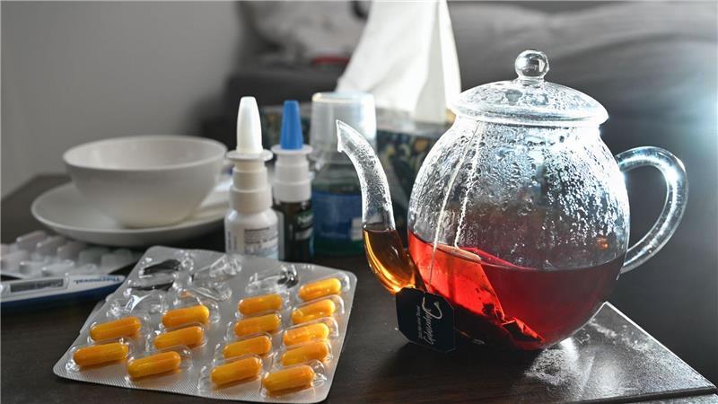 Wie ist es um die Gesundheit der Arbeitnehmer bestellt? Wegen vieler Atemwegserkrankungen sind die Fehlzeiten der Beschäftigten auch dieses Jahr wieder hoch. (Symbolbild)