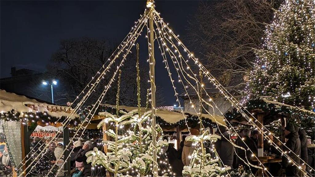 Weihnachtliche Dekoration hat Gabi Jahnke im Bild festgehalten.