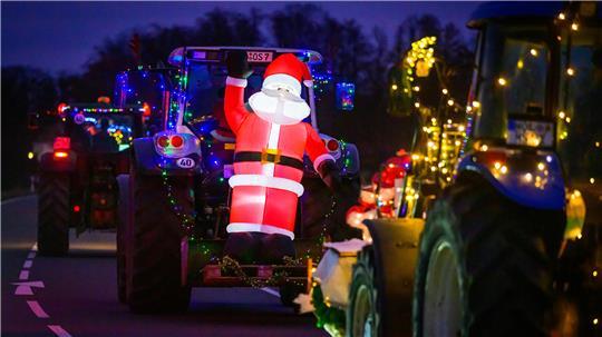 Weihnachtliche Stimmung verbreiten die Landwirte am Dienstag auf der Geest und in Kehdingen. (Symbolbild)