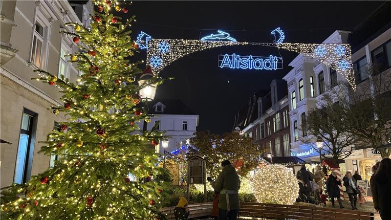 Winterwald und Öko-Klos: Der Buxtehuder Weihnachtsmarkt im TAGEBLATT-Check Weihnachtsmarkt