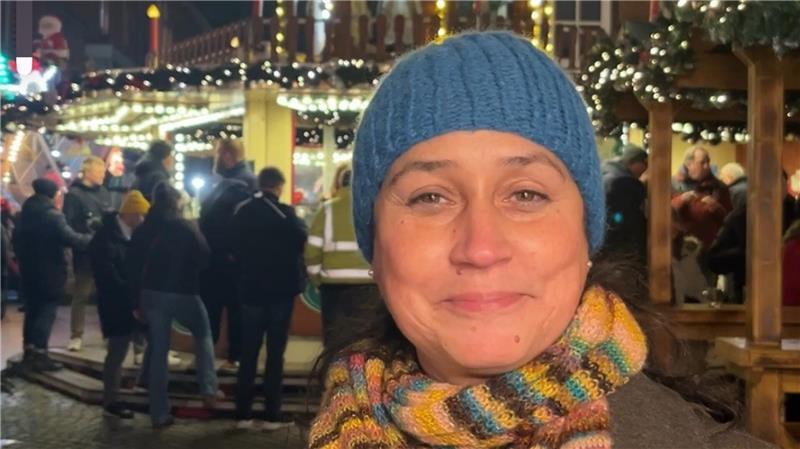 Urteil der Expertinnen: So gut kommen die Weihnachtsmärkte in Stade und Buxtehude an Weihnachtsmarkt-Expertin: TAGEBLATT-Redakteurin Anping Richter.