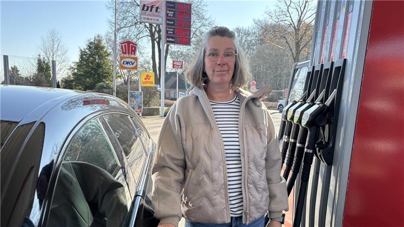 Weil der Sprit in ihrem Heimatort Drochtersen teurer war, kam Heike Mahler zum Tanken nach Hedendorf.