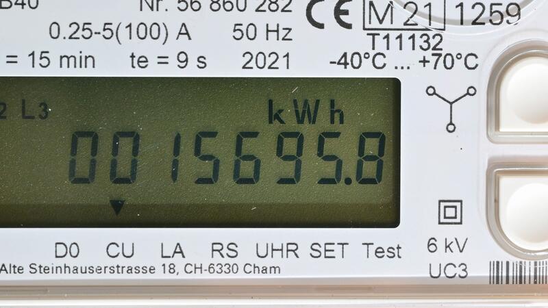 EWE muss 25.000 Stromzähler im Netzgebiet austauschen Ein Stromzähler zeigt den Verbrauch an.