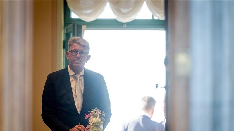 Klausur: Minister in Klinik und Abreise wegen Todesfalls Weimer bei der Klausurtagung kurz vor seiner Abreise.
