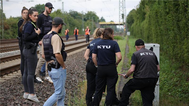 Anschlag auf Bahnstrecke linksextremistisch motiviert? Weiterer Brandanschlag auf Bahnstrecke in Düsseldorf