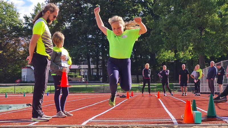 LSC Harsefeld: Sommerfest mit einer ganz besonderen Sportart Weitsprung gehört zu den angebotenen Leichtathletik-Disziplinen beim LSC Harsefeld.