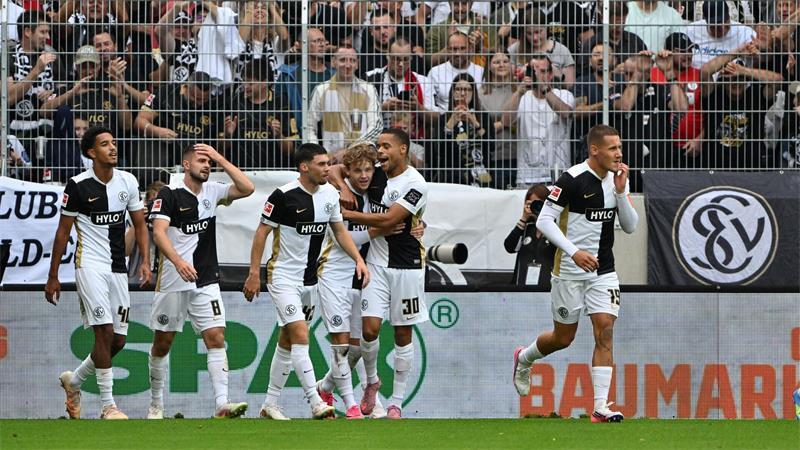 Welch ein furioser Bundesliga-Start der SV Elversberg.