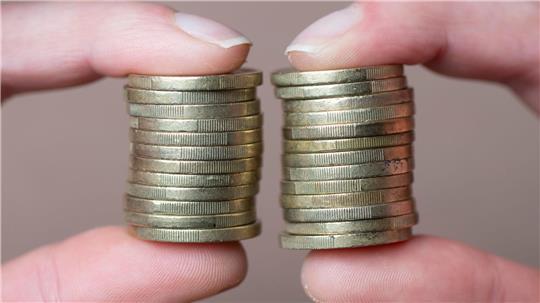 Welches Gehalt bekommt mein Kollege mit den gleichen Aufgaben? (Symbolbild)