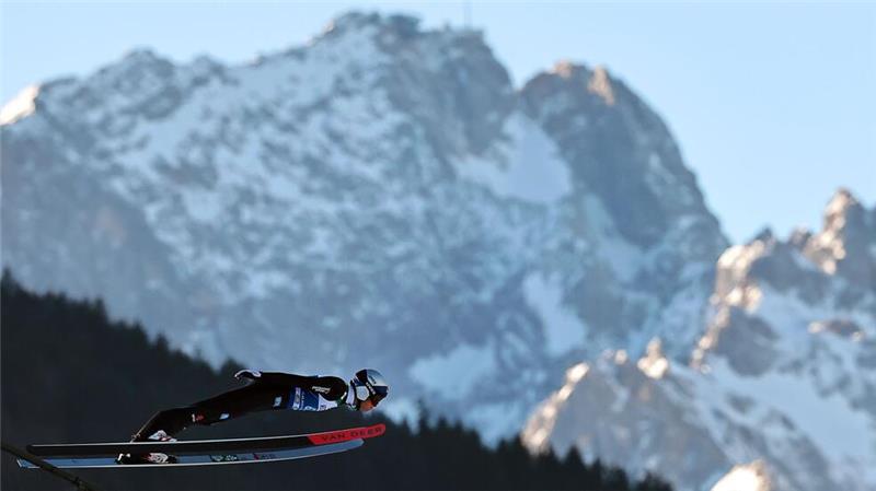 Wellinger auf der Großen Olympiaschanze.