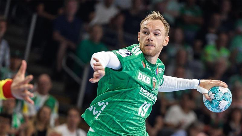 Welthandballer Mathias Gidsel regt eine Änderung der Transferregeln an. (Archivbild)