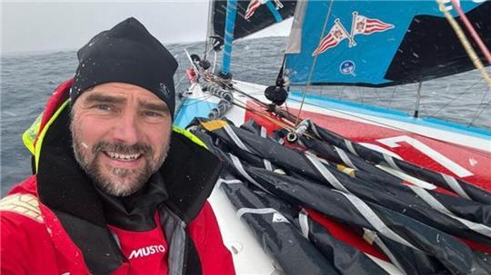 Weltumsegler Boris Herrmann feiert Weihnachten auf hoher See.