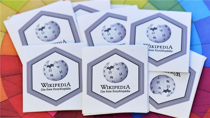 Weltweit sind rund 250 000 Freiwillige an dem Wikipedia-Projekt beteiligt. (Archivbild)
