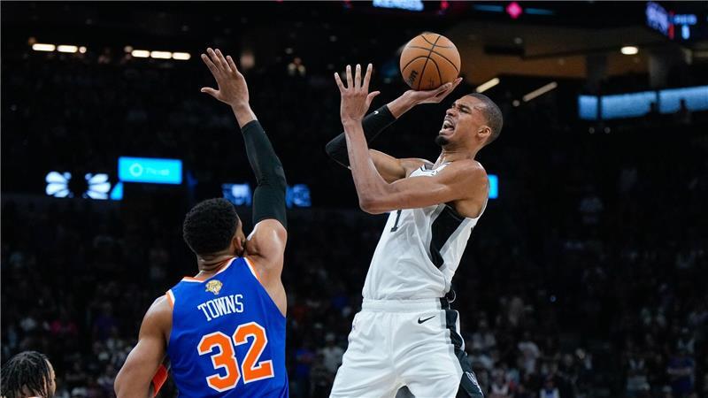 „Alles, wovon wir geträumt haben“: Knicks sind NBA-Champion Wembanyama (rechts) traf in der ersten Halbzeit nur drei seiner zehn Würfe.