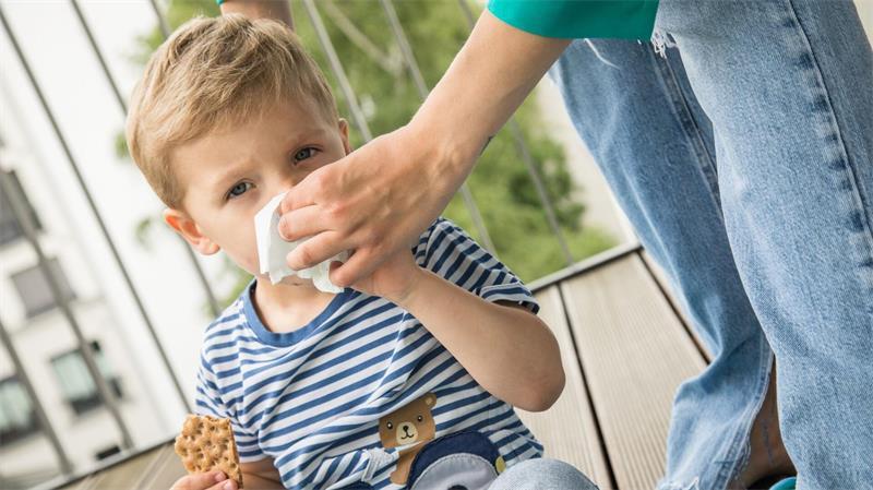 Wie Sie mit einfachen Tipps eine Erkältung loswerden Wenn die Schniefnase läuft: Hausmittel können Symptome lindern.