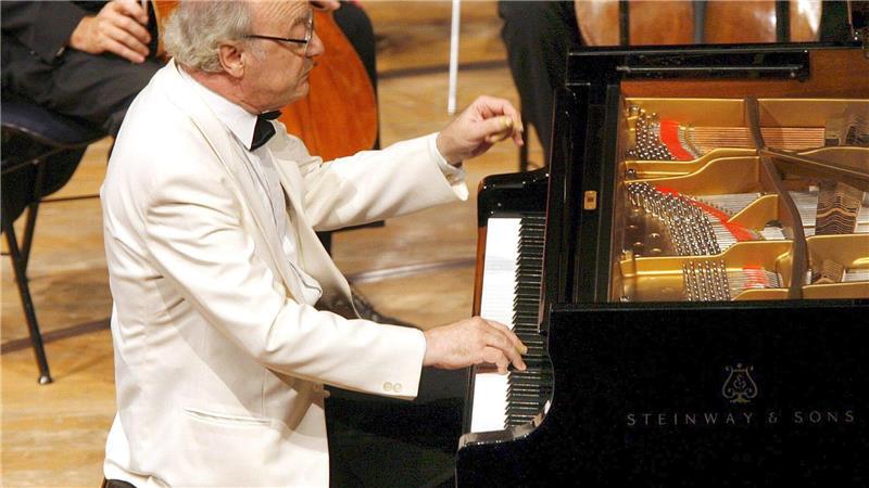 Schlussakkord eines Klassikweltstars: Alfred Brendel ist tot Wenn ihn hustende Zuschauer störten, unterbrach Alfred Brendel auch mal ein Konzert.