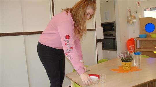 Wenn junge Menschen erst einmal in einer Kita helfen, ist die Chance erfahrungsgemäß größer, dass sie eine Ausbildung zum Erzieher beginnen.