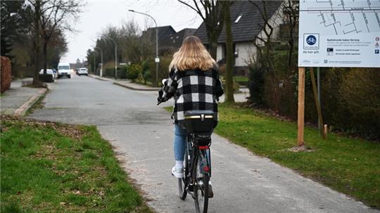 Wer aus dem Auetal in Harsefeld einfährt, hat ab April am Bockelfeld Vorrang.