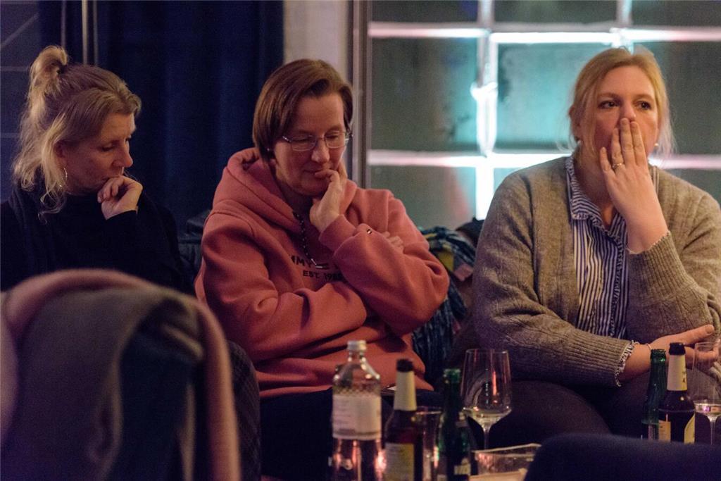 Wer hat die Nase vorn beim Städtevergleich? Eindrücke vom Kneipenquiz in Buxtehu...