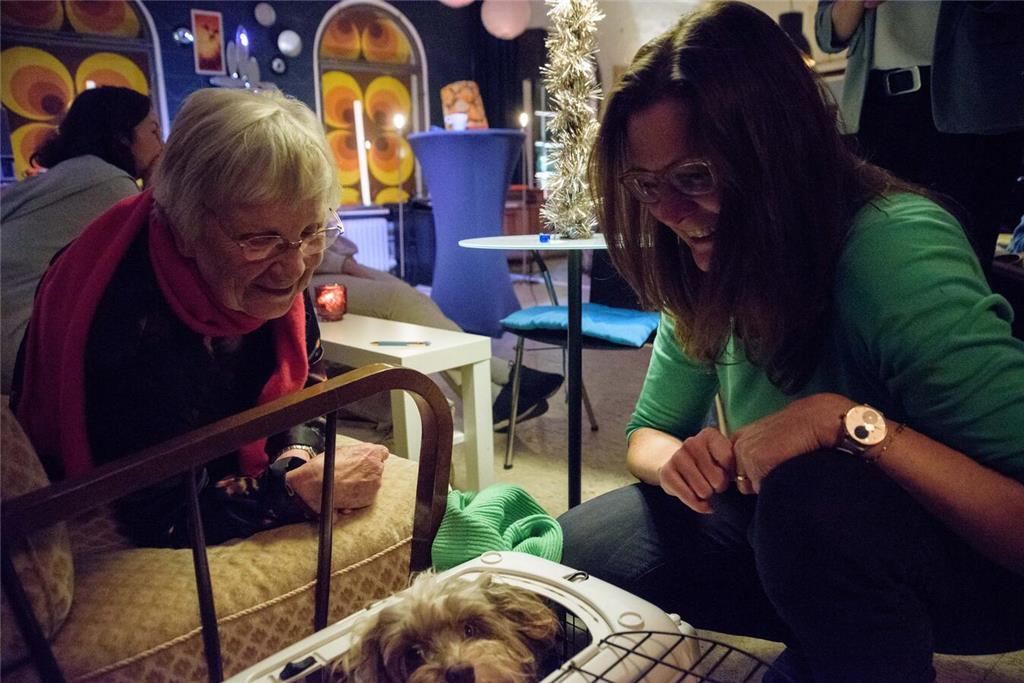 Wer hat die Nase vorn beim Städtevergleich? Eindrücke vom Kneipenquiz in Buxtehu...