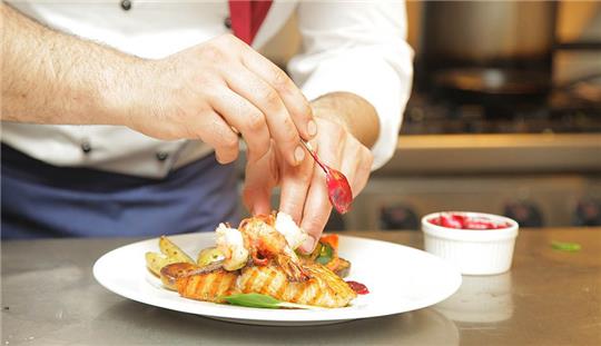 Wer im Landkreis Cuxhaven gut essen gehen will, hat in vielen Restaurant die Möglichkeit dazu (Symbolbild). Foto: pixabay.de