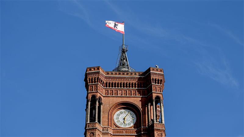 Wer künftig im Roten Rathaus in Berlin-Mitte regiert, bleibt vorerst weiter offen. (Symbolbild)