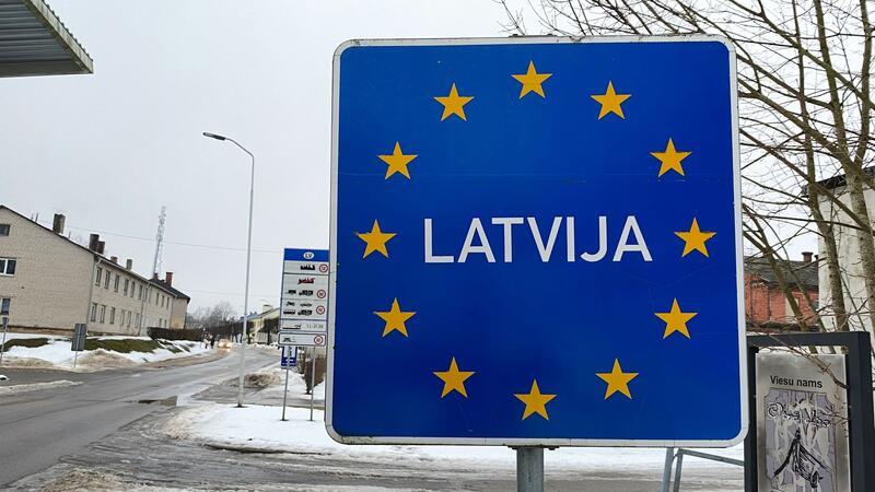 Wer mit russischem Pass weiter legal in Lettland leben will, muss inzwischen unter anderem einen dauerhaften Aufenthaltsstatus beantragen.