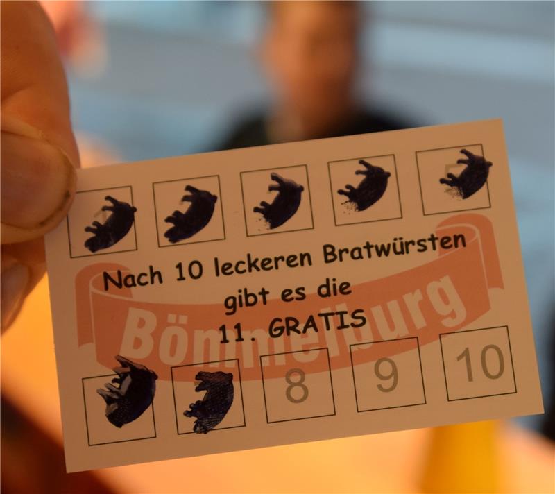Wer sich den Kauf von zehn Bratwürsten mit einem Schwein abstempeln lässt, erhält eine gratis .