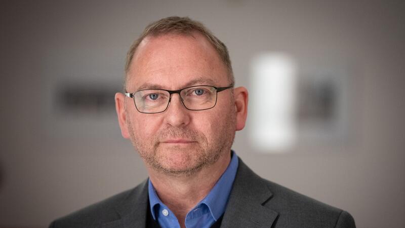 Verdi-Chef: Kein Platz für Menschen mit AfD-Positionen „Wer sich zu AfD-Positionen bekennt und die Programmatik vertritt, hat bei uns keinen Platz“, sagt Frank Werneke.