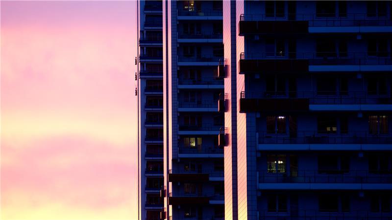 Hilfe bei hohen Wohnkosten: Für wen es Wohngeld gibt Wer soll sich das noch leisten können? Gerade in Ballungszentren wird wohnen immer teurer. Menschen mit geringen Einkommen können Wohngeld als Zuschuss beantragen.