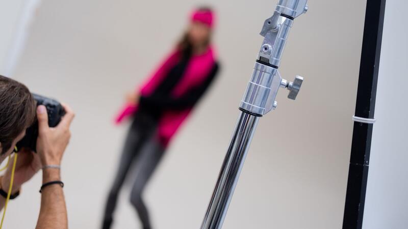 Perfekte Täuschung: Wie KI die Modewelt erobert Werden Models künftig durch KI-Avatare ersetzt?
