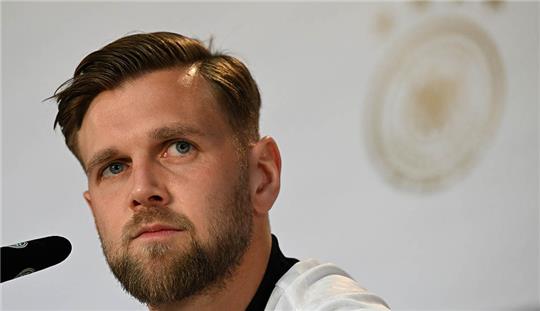 Werder Bremens Niclas Füllkrug spricht auf einer Pressekonferenz. Foto: Federico Gambarini/dpa