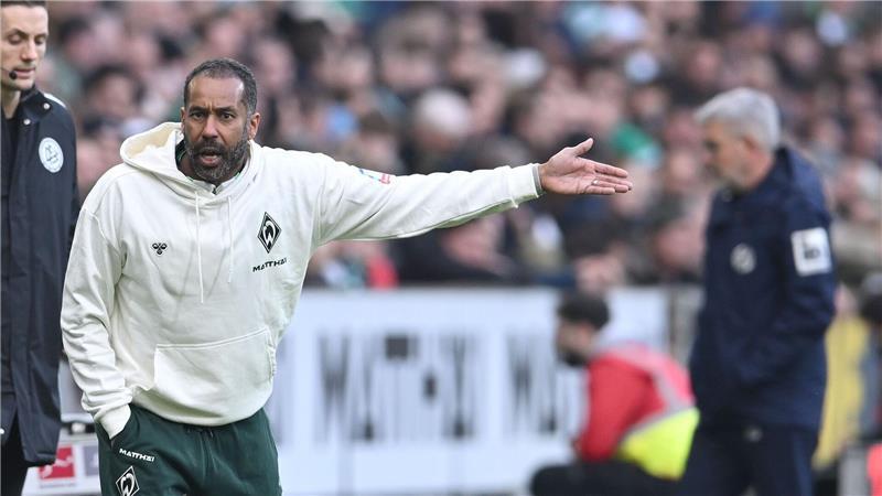 Rückschlag für Werder: Heimniederlage gegen Mainz Werder-Coach Daniel Thioune war mit der Leistung seines Teams gar nicht zufrieden.