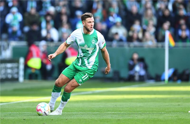 Bayer-Torjäger Schick fällt nach OP weiter aus - Gerüchte um Füllkrug Werders Niclas Füllkrug am Ball.