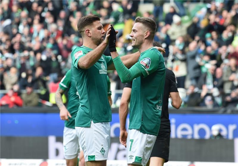 Werder muss gegen Hertha liefern Werders Stürmduo: Marvin Ducksch (rechts) und Niclas Füllkrug. Foto: Carmen Jaspersen/dpa