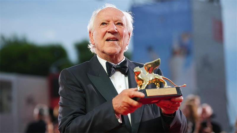 Werner Herzog wurde vergangenes Jahr mit dem Goldenen Löwen für sein Lebenswerk ausgezeichnet. (Archivbild)