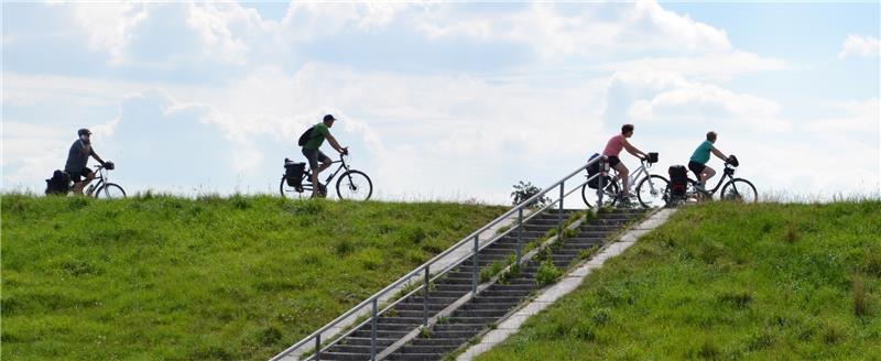 Wichtige Pfeiler des Tourismus in Drochtersen: die Radfahrer , ...