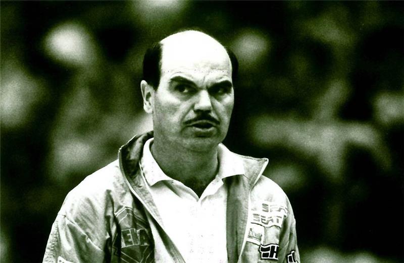 Hans-Jürgen Gerlach: Der cholerische „Doc“ „Wie Ceausescu“: Unumstritten war Hans-Jürgen Gerlach in der Handball-Szene nie. Foto: Metzger