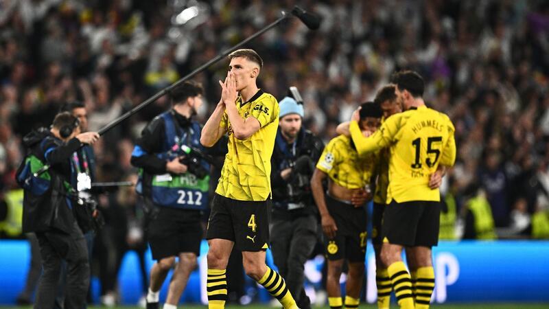 BVB und die Folgen vom Wembley: Angst vor nächstem Trauma Wie Schlotterbeck (vorn) haderten alle Dortmunder mit dem Spielverlauf gegen Real.