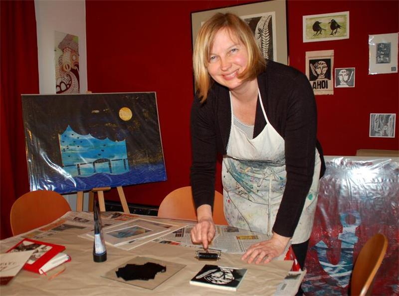 Wie beim Tag der Druckkunst vor fünf Jahren wird die Künstlerin Britta Lange jetzt wieder Einblicke in die Kunst des Druckens geben.
